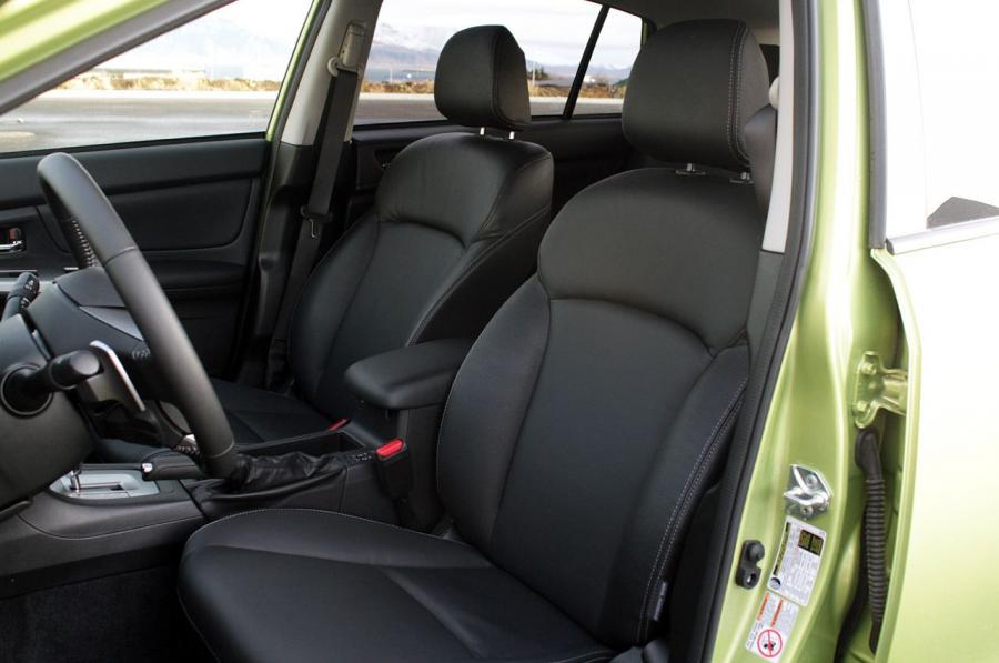  Subaru XV Crosstrek Hybrid 2014 года  (фото 18 из 53)